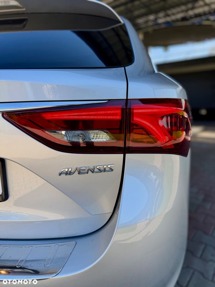 Toyota Avensis 2.0 D-4D Prestige - 8
