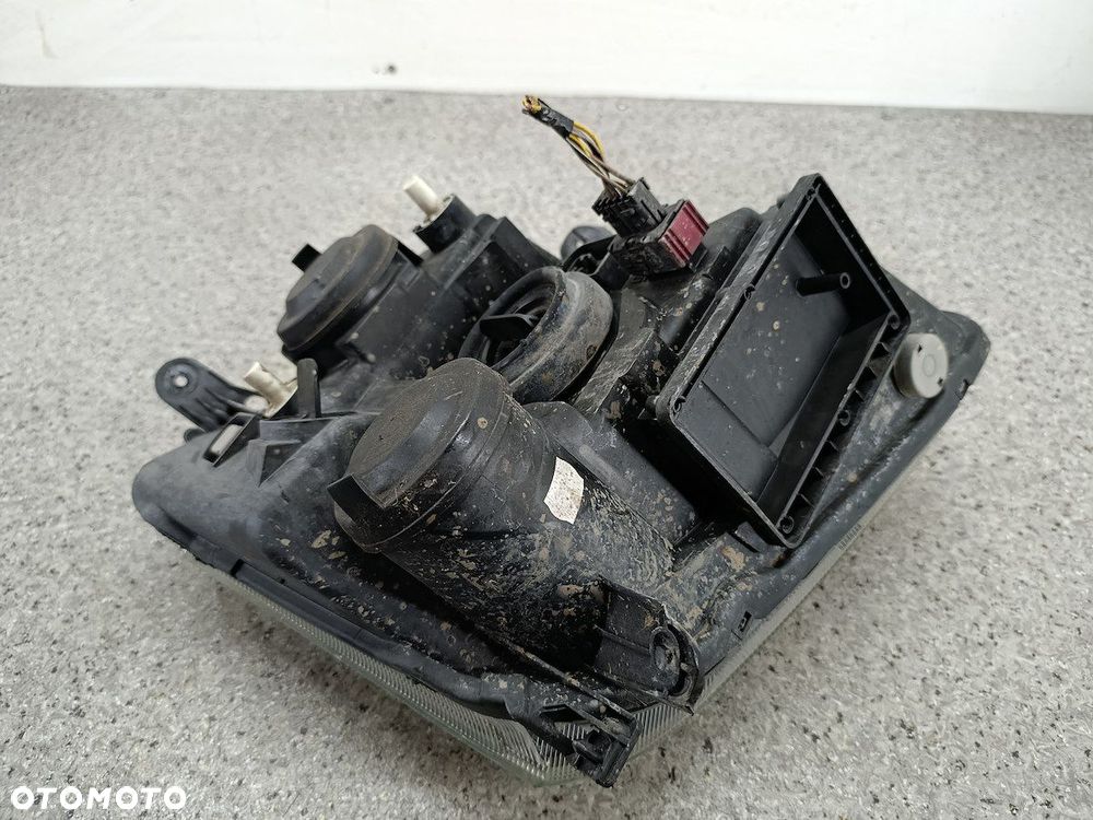 LAMPA PRZÓD LEWA OPEL MERIVA A 93321052 89308550  VALEO - 10