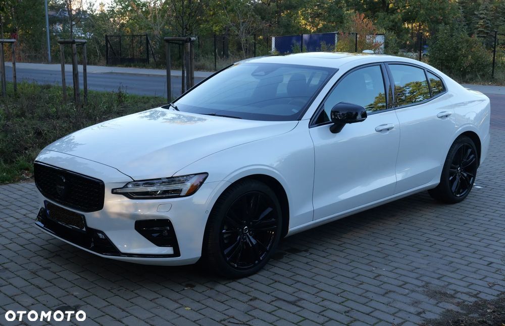 Volvo S60 B5 B AWD Plus Dark - 8