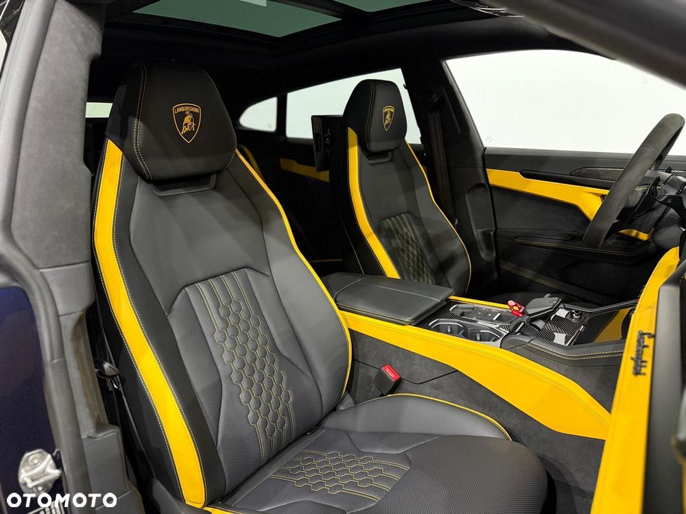 Lamborghini Urus - 37