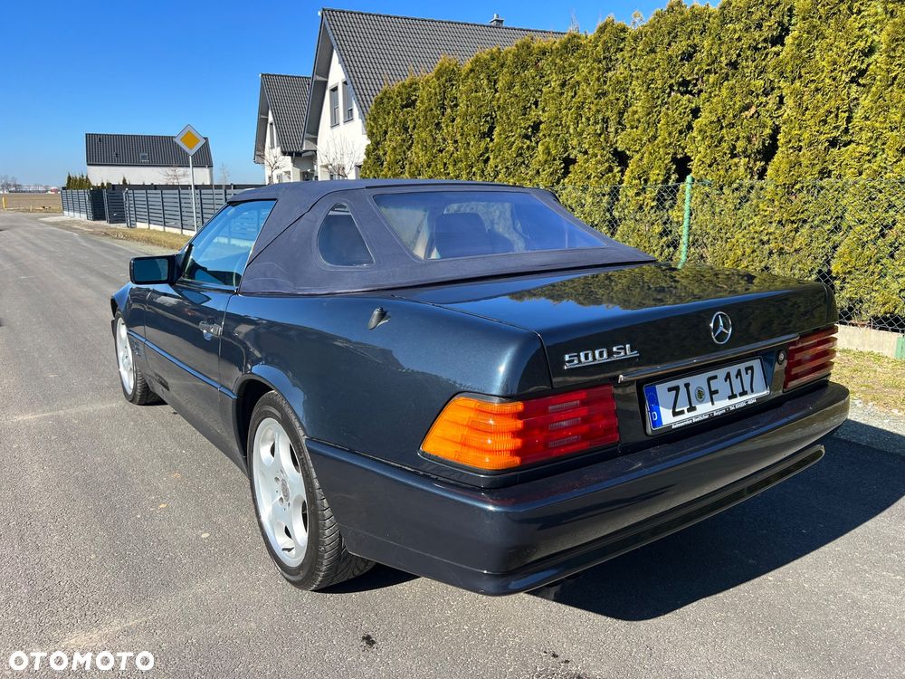 Mercedes-Benz SL - 13