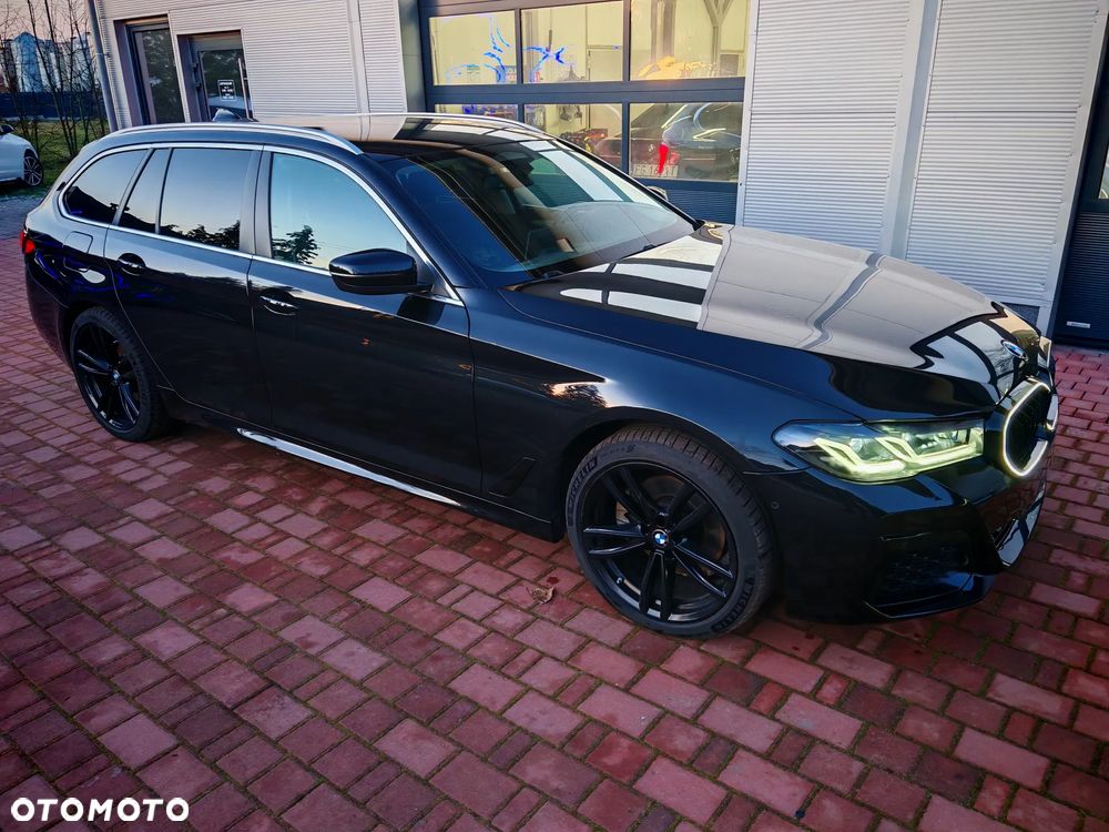 BMW Seria 5 520d Sport Line - 6