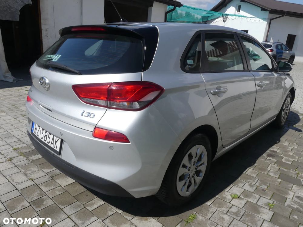 Hyundai i30 1.4 Comfort - 12