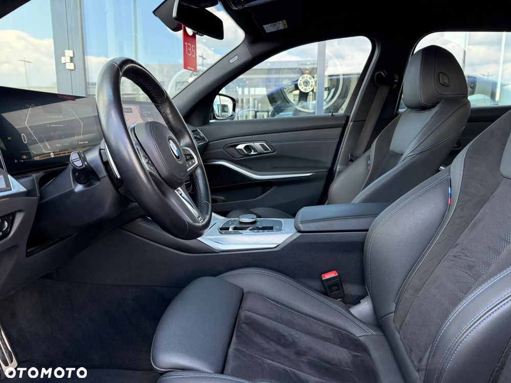 BMW Seria 3 320d xDrive M Sport sport - 23