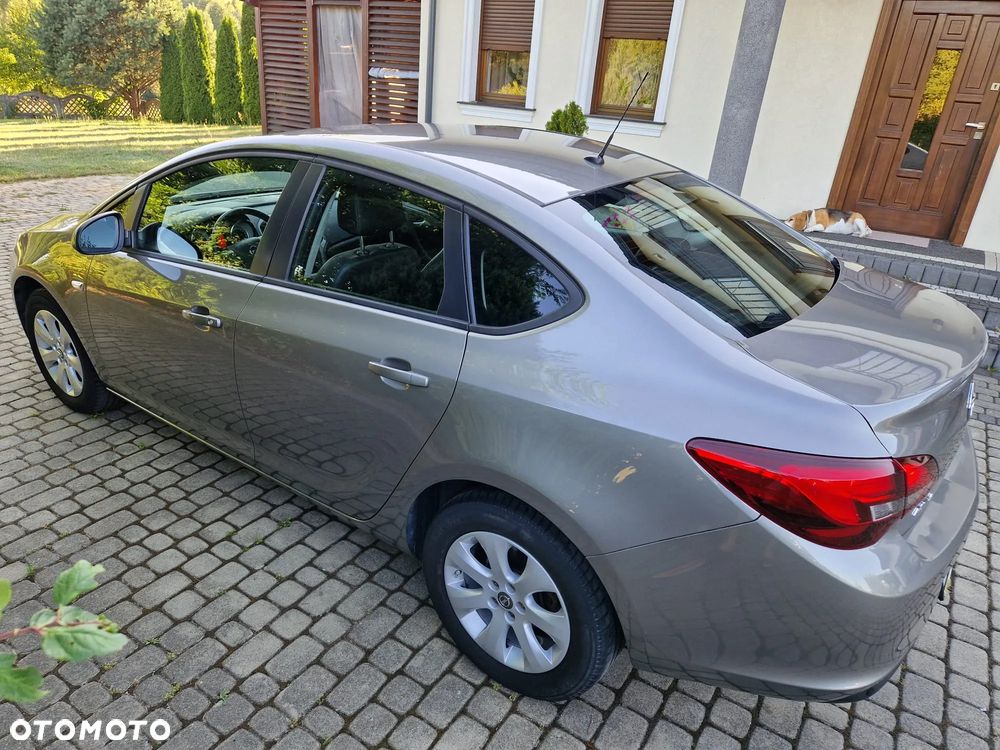 Opel Astra 1.6 Active EU6 - 15