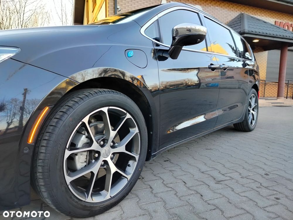 Chrysler Pacifica - 7