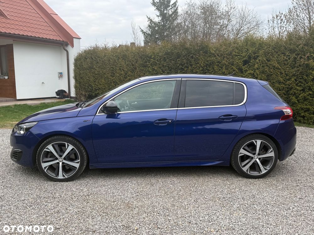 Peugeot 308 - 8