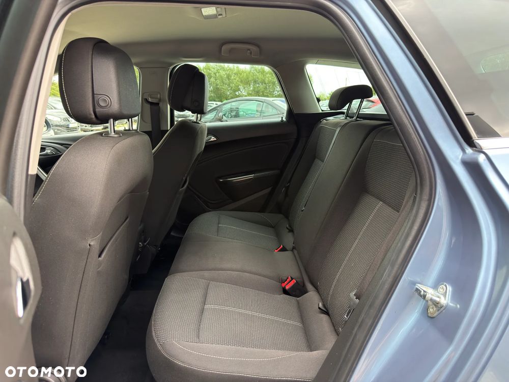 Opel Astra 1.4 T Cosmo - 28