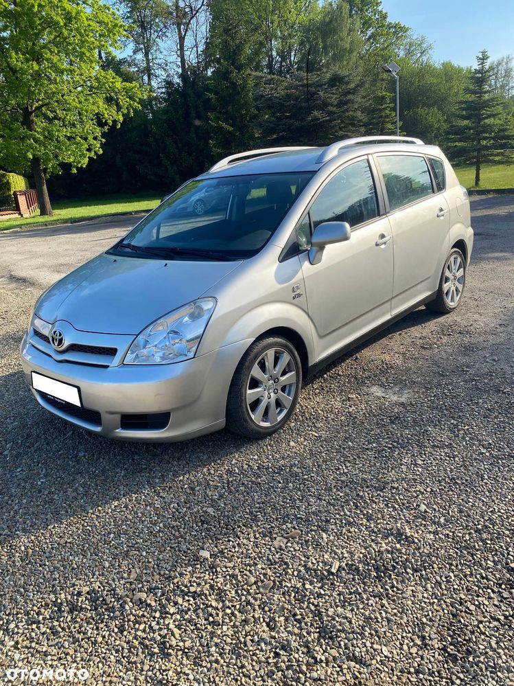 Toyota Corolla Verso - 1