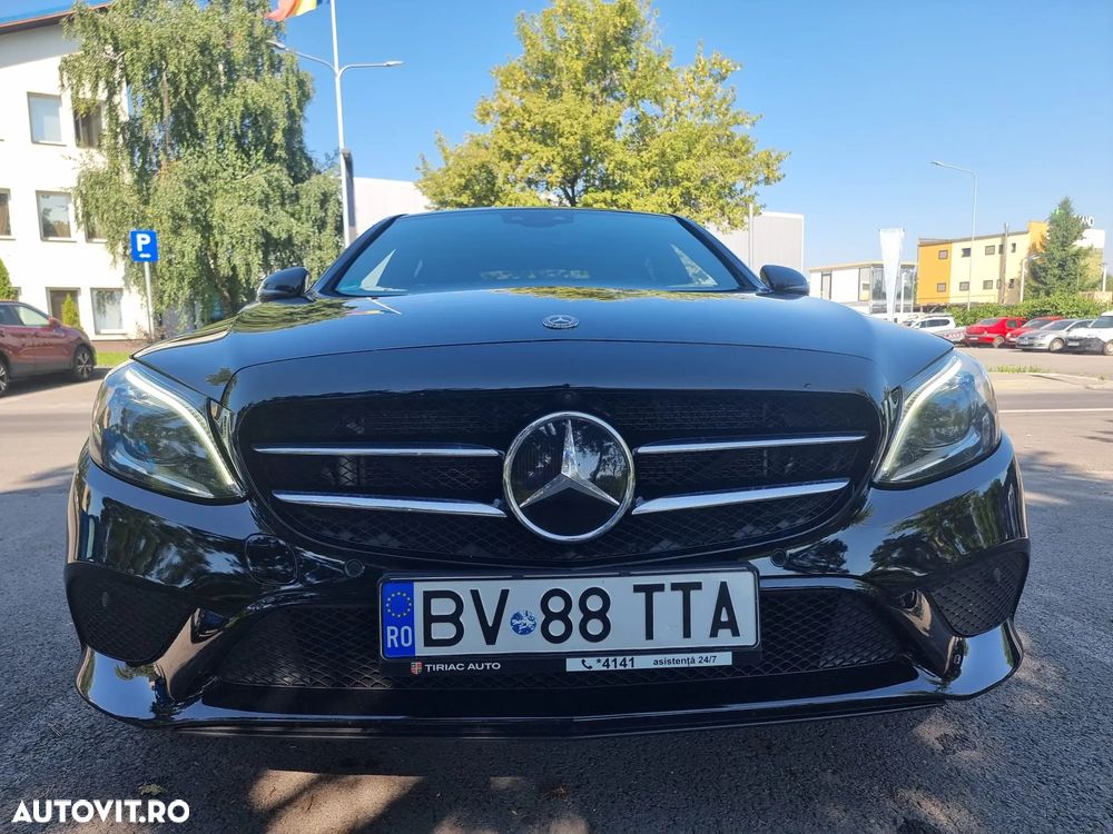 Mercedes-Benz C 220 d 4MATIC Aut - 24