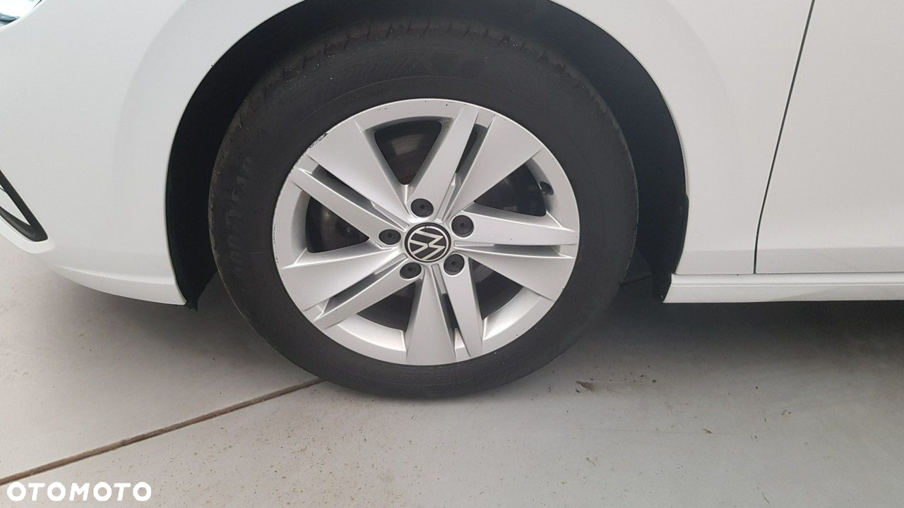Volkswagen Golf - 13