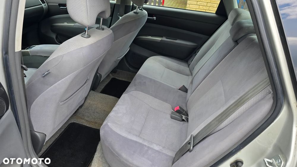 Toyota Prius ver--hybrid-executive - 17