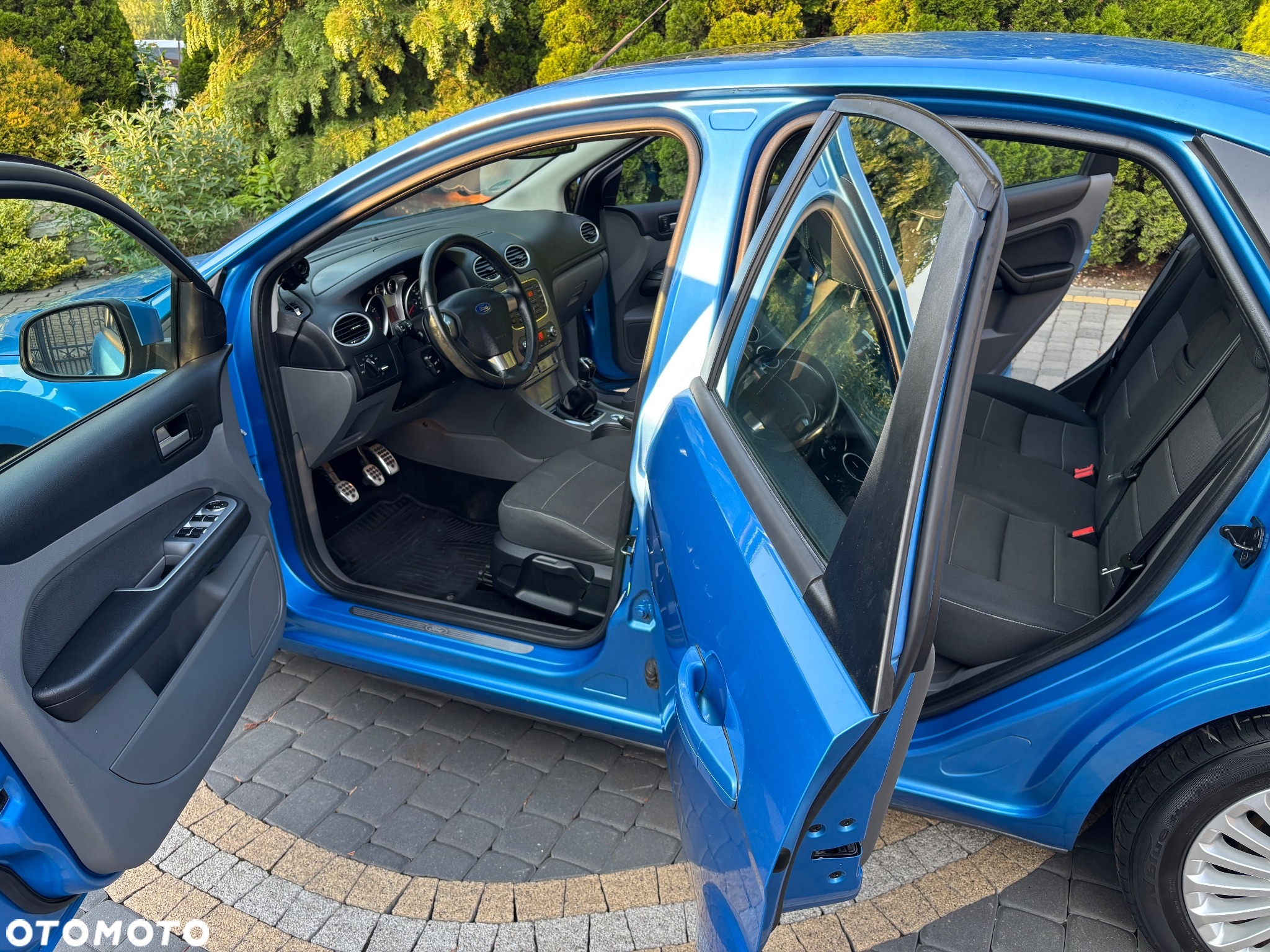 Ford Focus 2.0 16V Sport - 5
