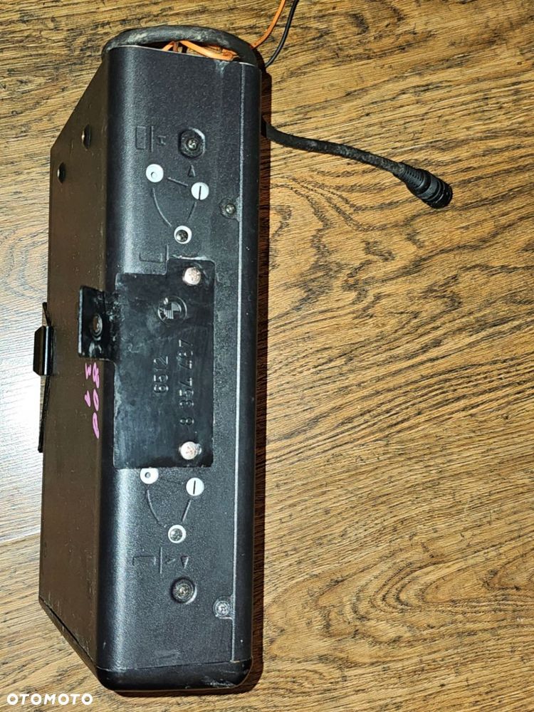 ZMIENIARKA CD BMW E31 840 850 EU - 4