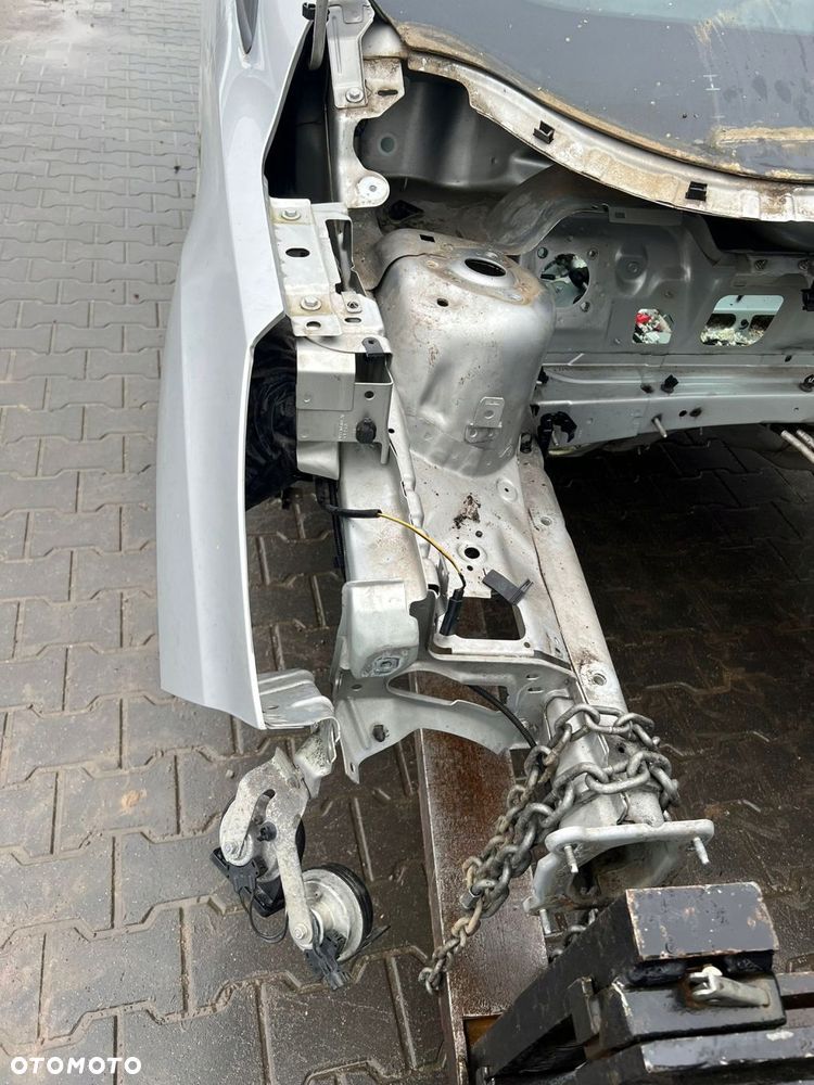 błotnik prawy przód pp ford kuga mk2 lakier moondust silver (metallic) - 3