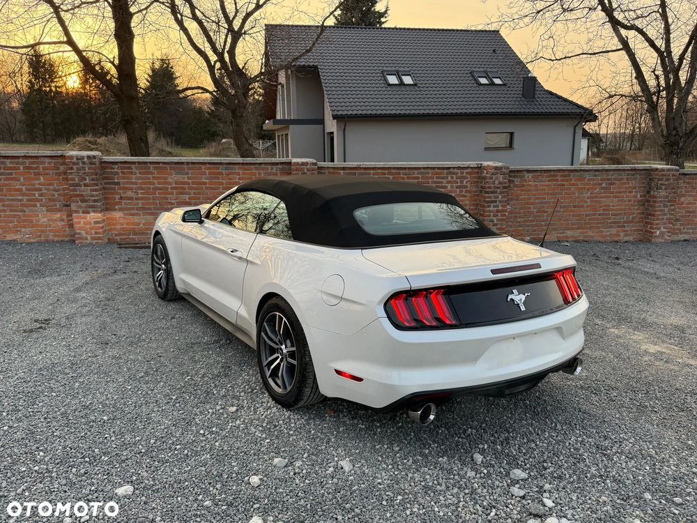 Ford Mustang 3.7 V6 - 2