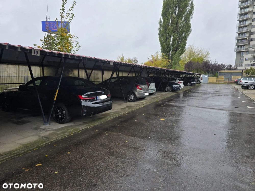 BMW Seria 3 318i M Sport - 10