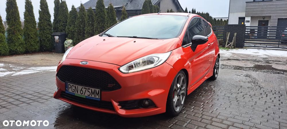 Ford Fiesta 1.6 EcoBoost ST - 2
