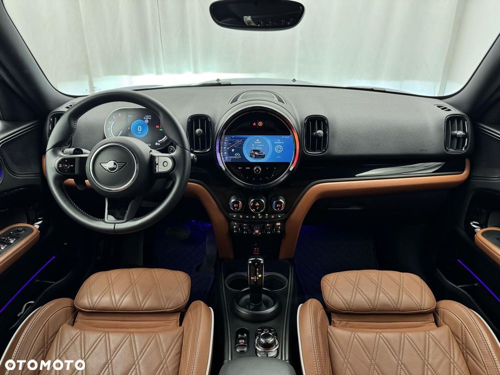 MINI Countryman Cooper SD ALL4 - 26