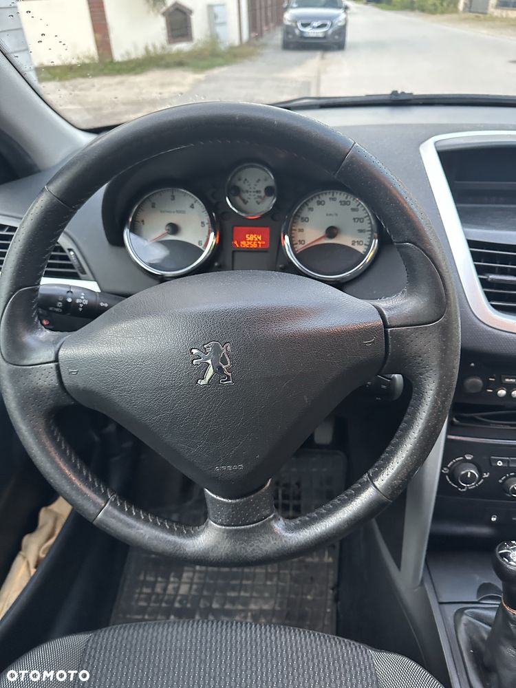 Peugeot 207 - 4