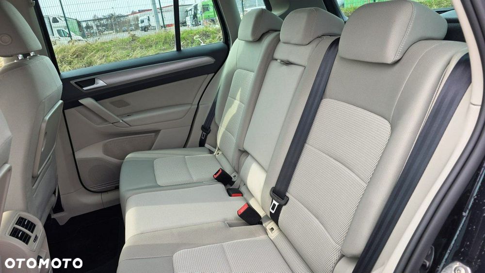 Volkswagen Golf Sportsvan - 18