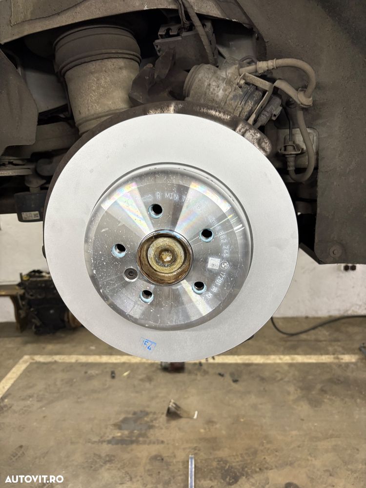 BMW Seria 5 525d Touring Aut. Sport Line - 19