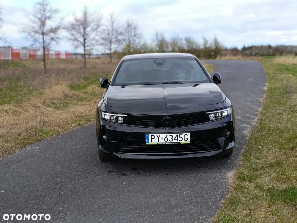 Opel Astra 1.2 T GS Line S&S - 8