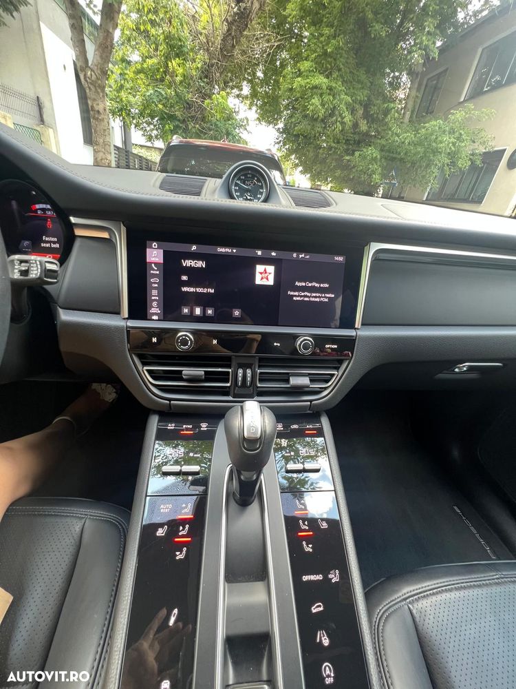 Porsche Macan T - 10