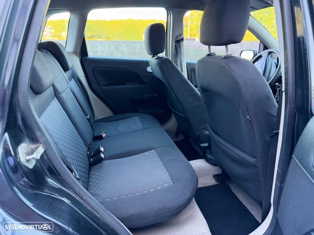Ford Fiesta 1.25 Ghia - 7