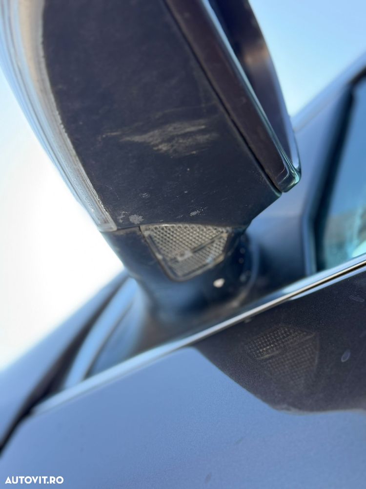 Volkswagen Golf 1.6 TDI DPF Style - 8