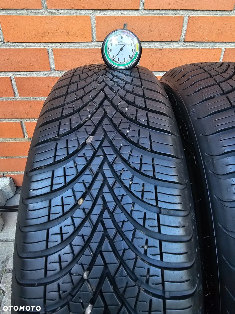 (P4) 165/65R15 81T 6,7mm 23r / Dębica Navigator 3 - 3
