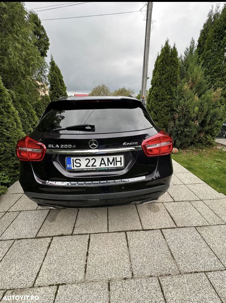 Mercedes-Benz GLA 200 d 4MATIC Aut. - 8