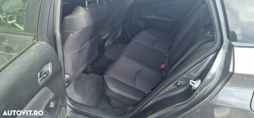 Toyota Prius Hybrid Comfort - 8