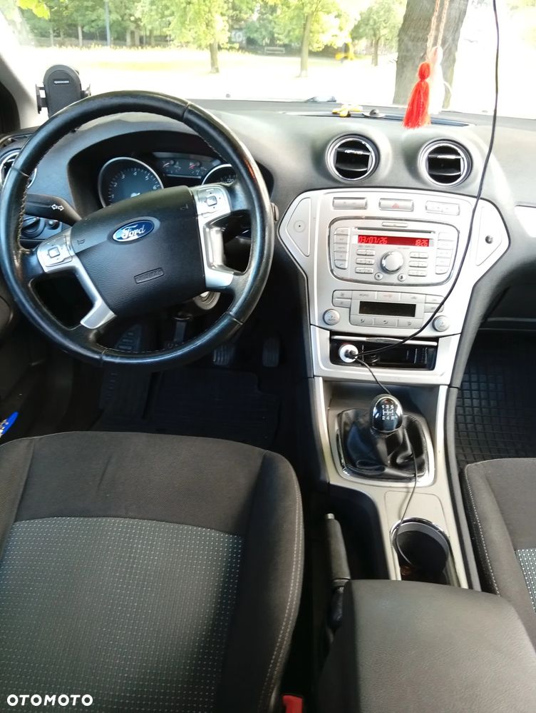 Ford Mondeo 1.6 Titanium - 22