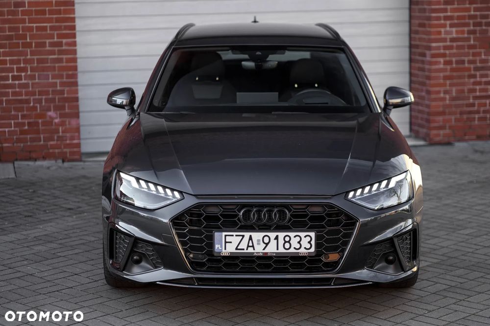 Audi A4 Avant 40 TDI quattro S tronic - 1