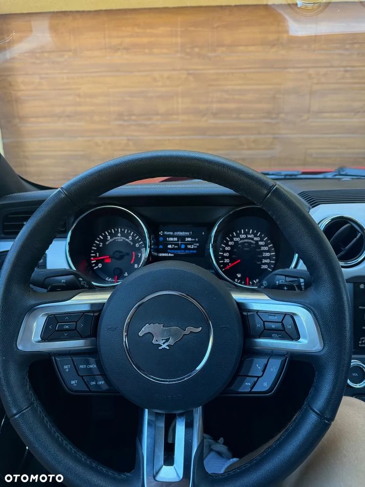 Ford Mustang 5.0 V8 GT - 14