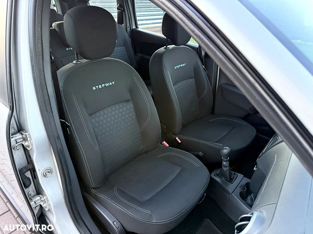Dacia Lodgy 1.5 dCi Stepway - 7