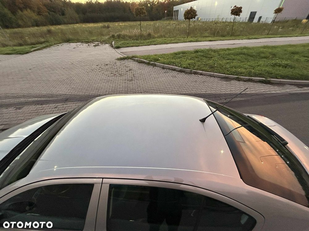 Skoda Octavia 1.4 TSI Ambiente DSG - 10