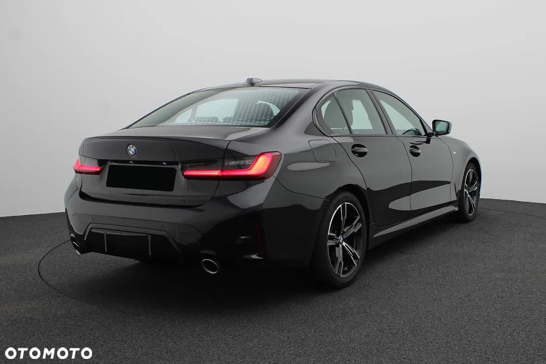 BMW Seria 3 318i M Sport - 8