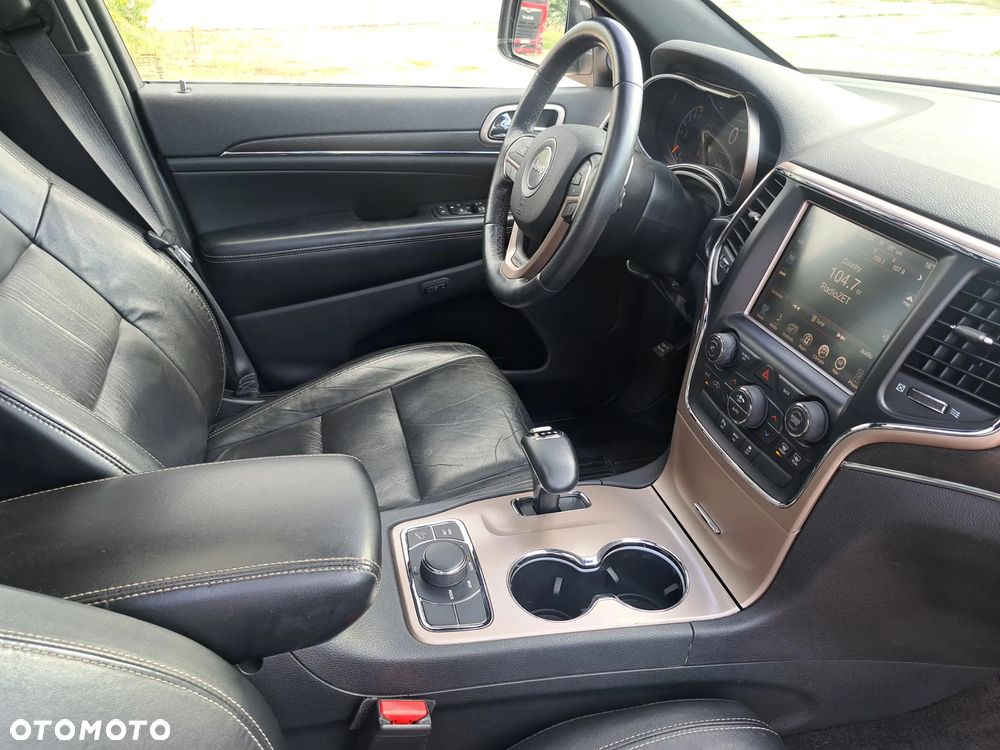 Jeep Grand Cherokee - 11