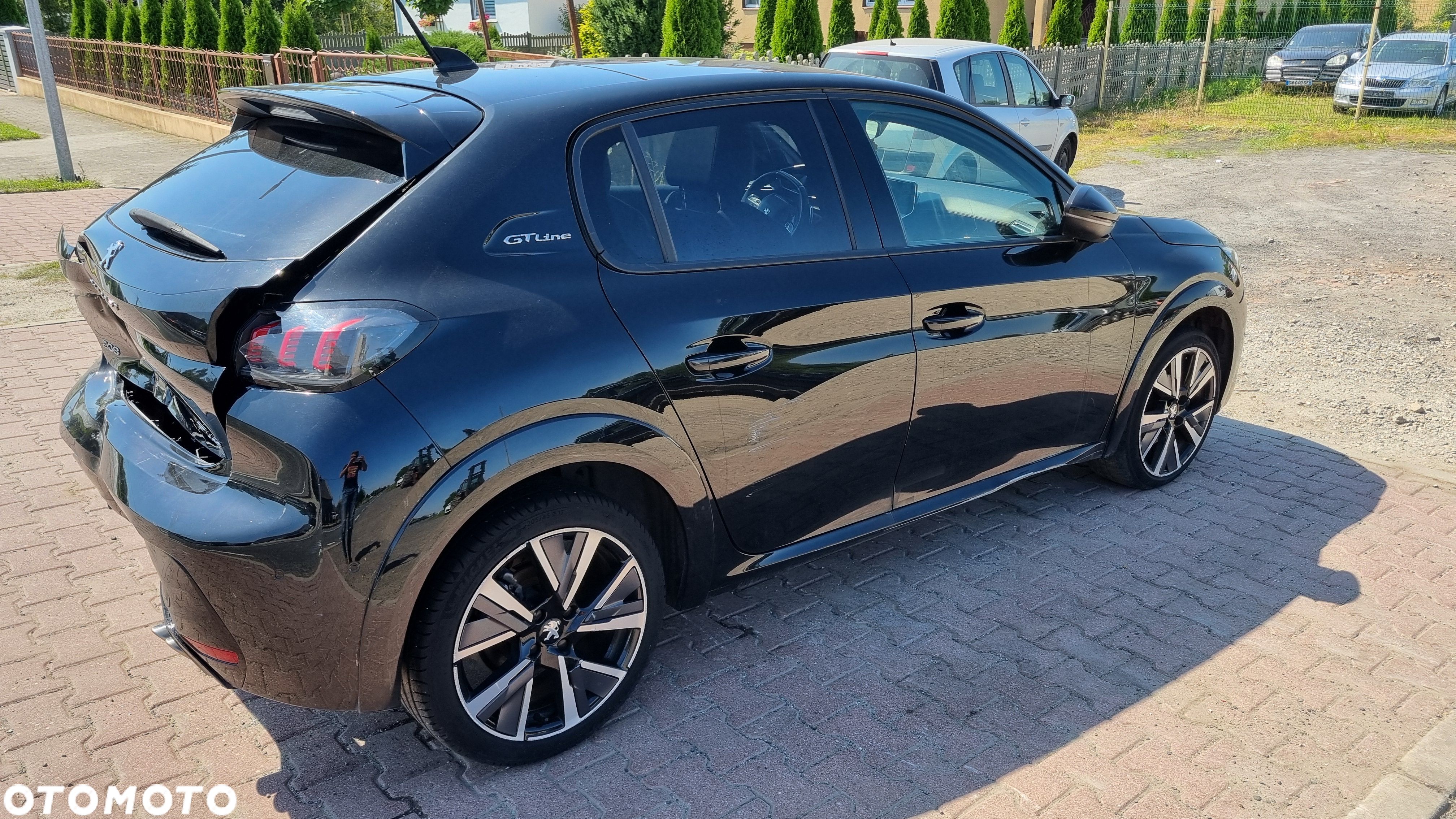Peugeot 208 1.2 PureTech GT Line S&S EAT8 - 1