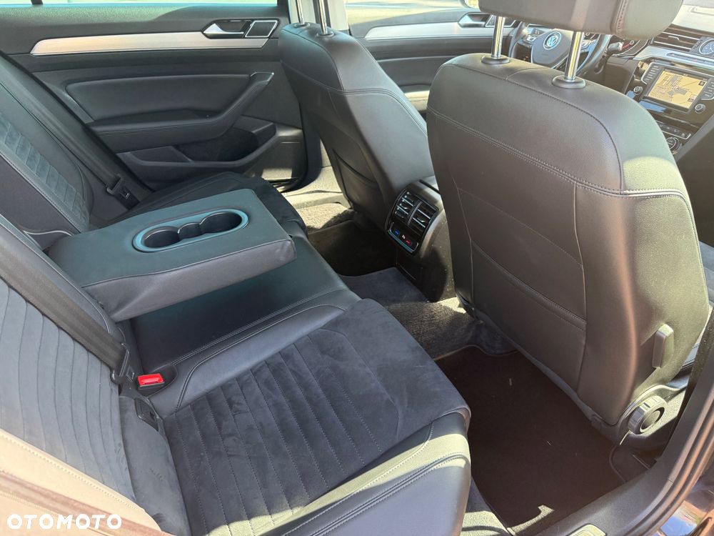 Volkswagen Passat 1.8 TSI BMT Highline - 13