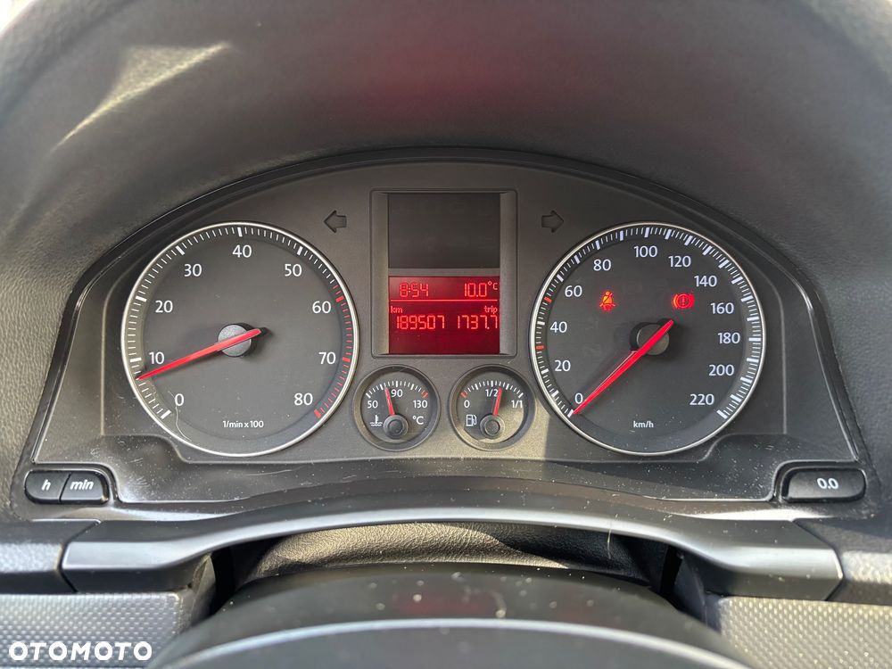 Volkswagen Golf - 29
