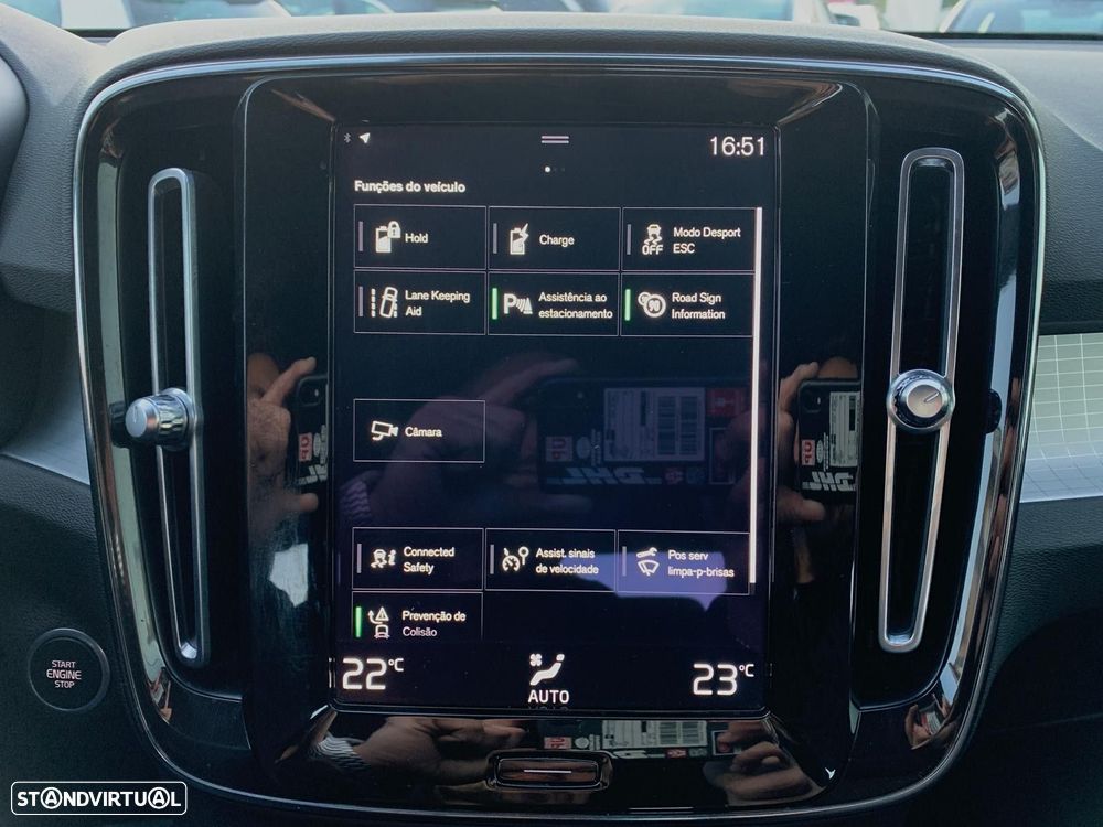 Volvo XC 40 1.5 T5 PHEV Momentum - 26