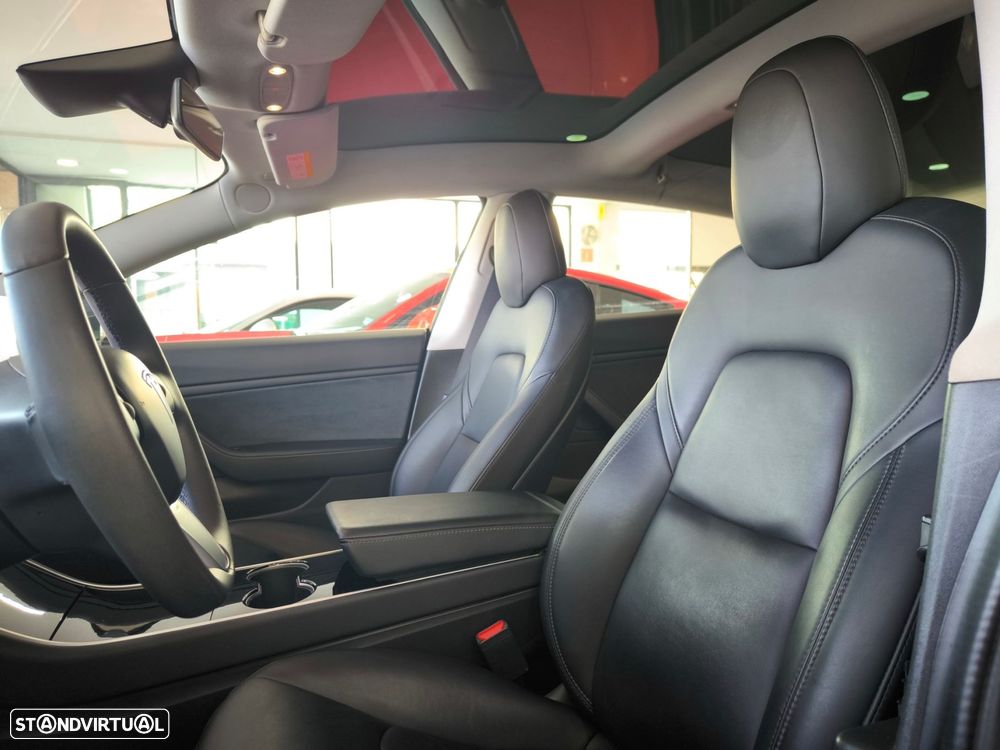 Tesla Model 3 Long-Range Dual Motor AWD - 12