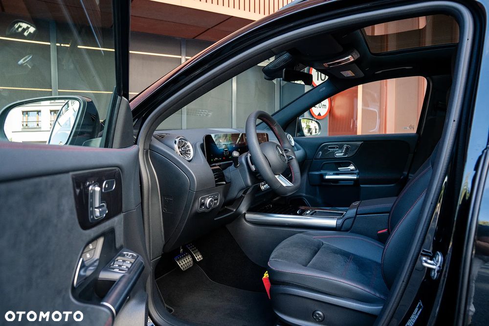 Mercedes-Benz GLA 220 mHEV 4-Matic AMG Line 8G-DCT - 8
