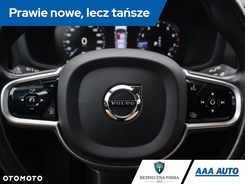 Volvo V60 Cross Country - 24
