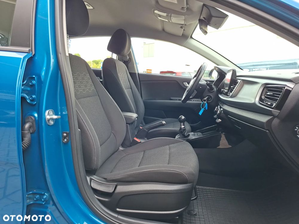 Kia Rio 1.2 L - 36