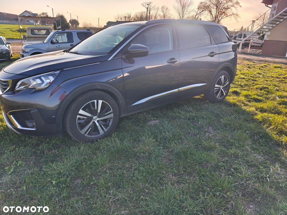 Peugeot 5008 - 3