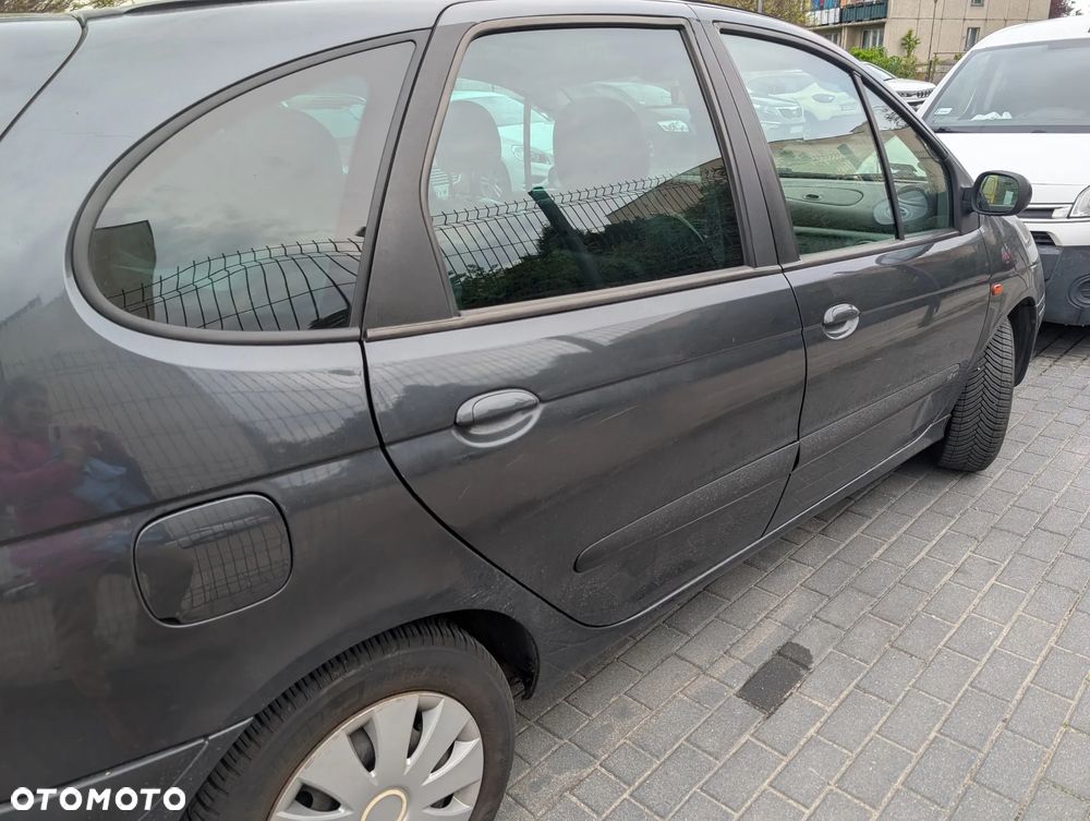 Renault Scenic Megane 1.6 RT 16V - 11